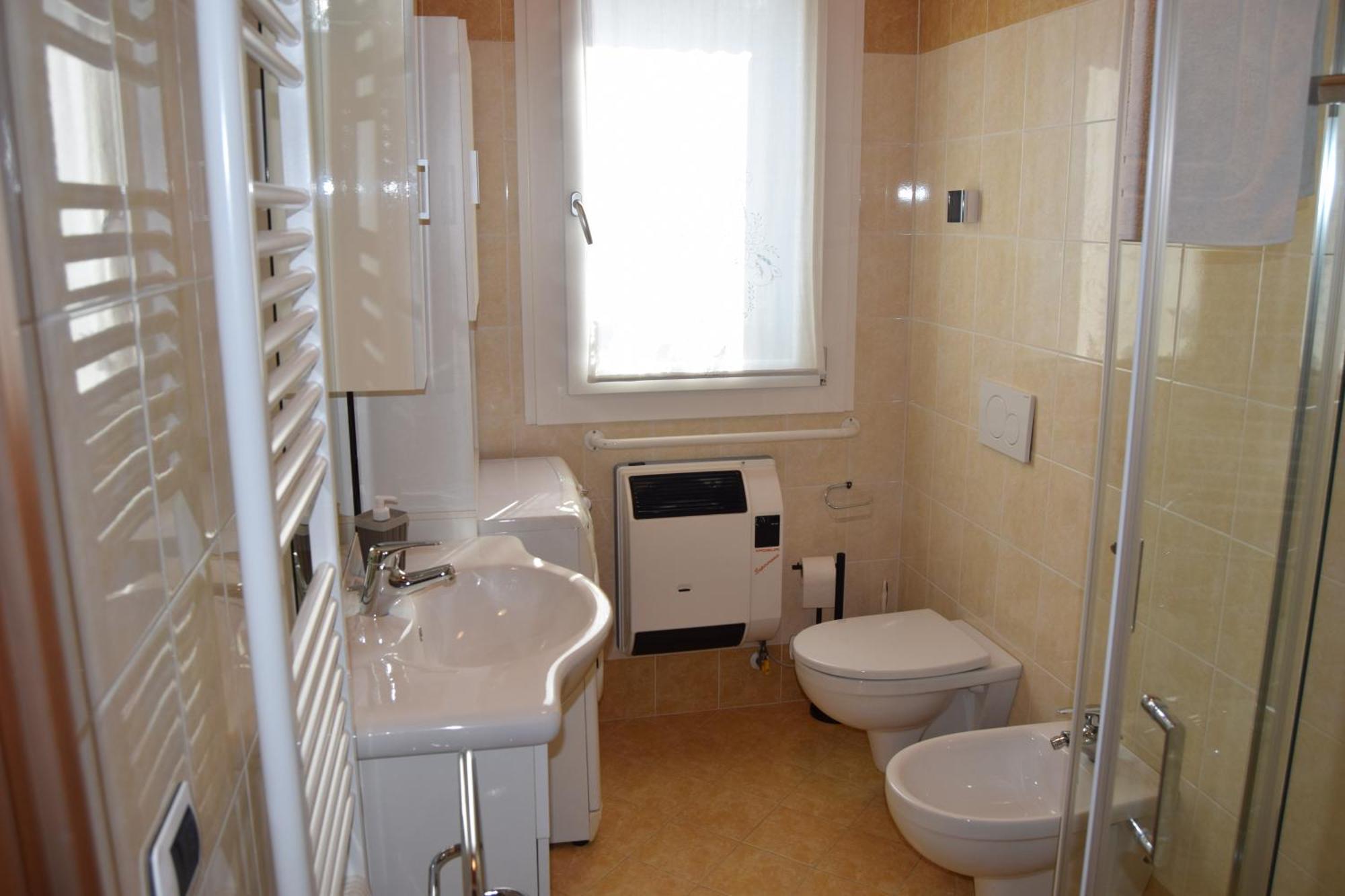 B&B We Care Appartamento Lendinara Exteriér fotografie